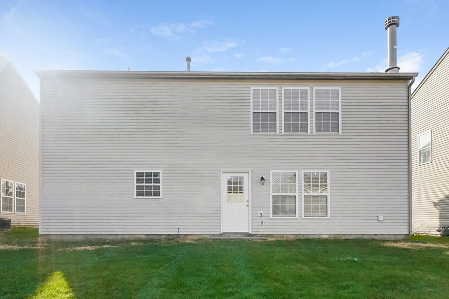 Building Photo - 8906 Squire Boone Ct