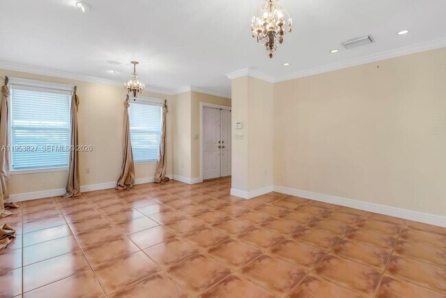 Building Photo - 4370 SW 82nd Ave