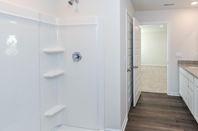 Building Photo - 130 Nettle Leaf Dr