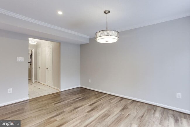 Building Photo - 2313 McGregor Ct