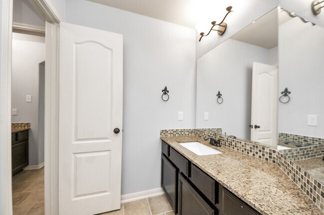 Building Photo - 20714 S Blue Hyacinth Dr
