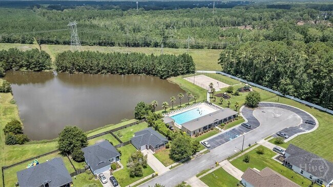 Building Photo - 35 Valley Oak Dr