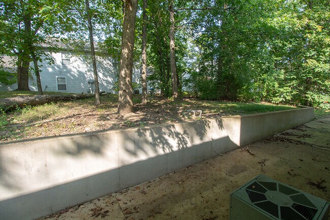 Building Photo - 1321 Godas Cir