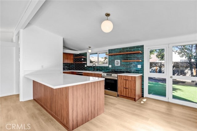 Building Photo - 1891 Wright St