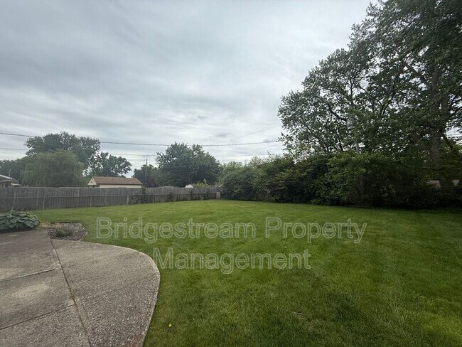 Building Photo - 4208 Bellemeade Dr