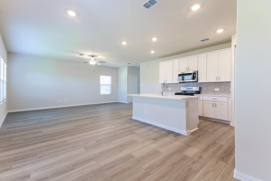 Building Photo - 1408 Bridgestone Dr
