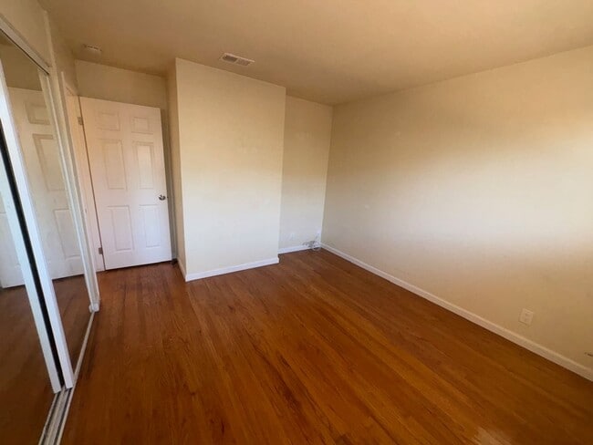 Building Photo - Ranch Styled 3Bed/2Bath SFH For Rent In The Desirable Town of Milpitas!!!