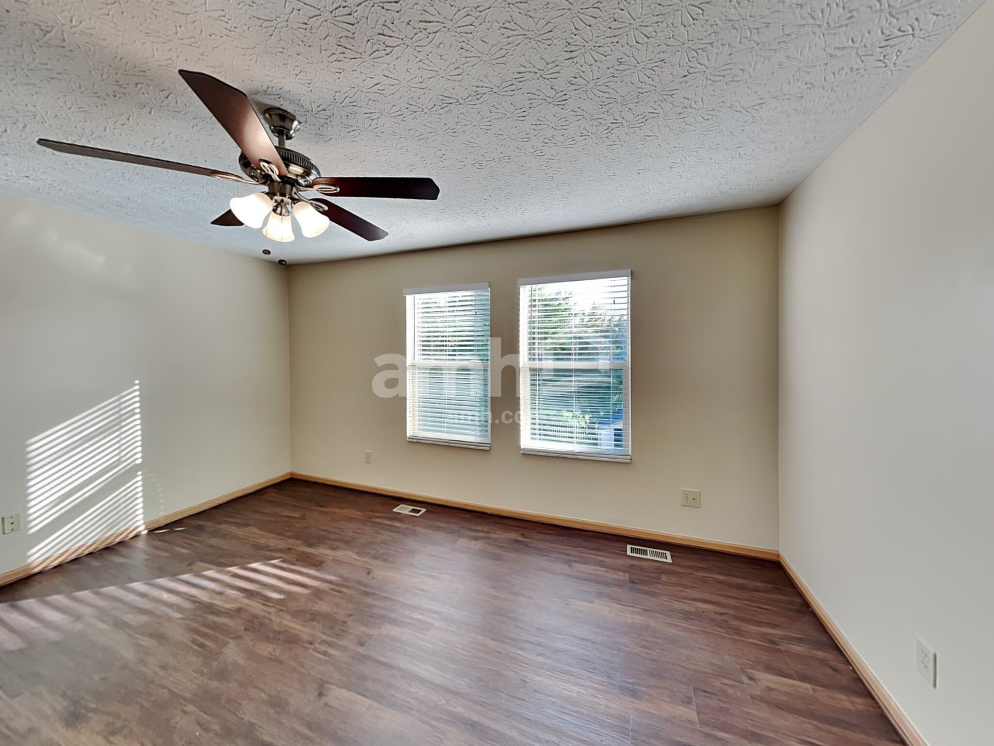 Building Photo - 5529 Hillbrook Dr