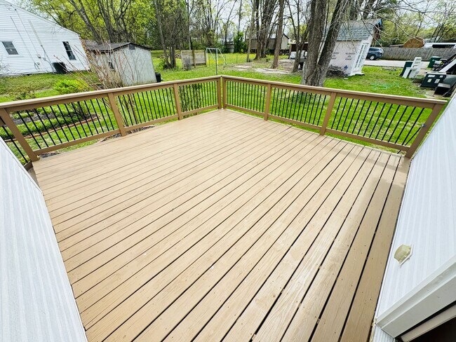 Building Photo - 3-BED, 2-BATH SINGLE FAMILY HOME WALKING DISTANCE TO CUMBERLAND!