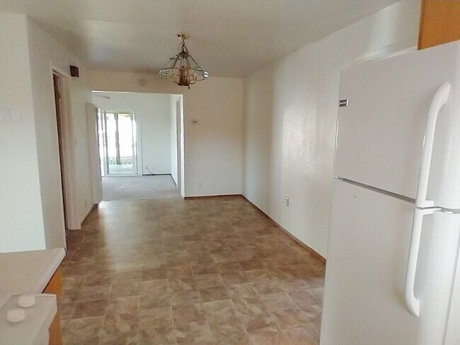 Building Photo - 2 Bedroom Orland Home