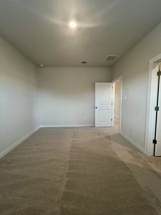 Building Photo - 14426 Daphne Bnd