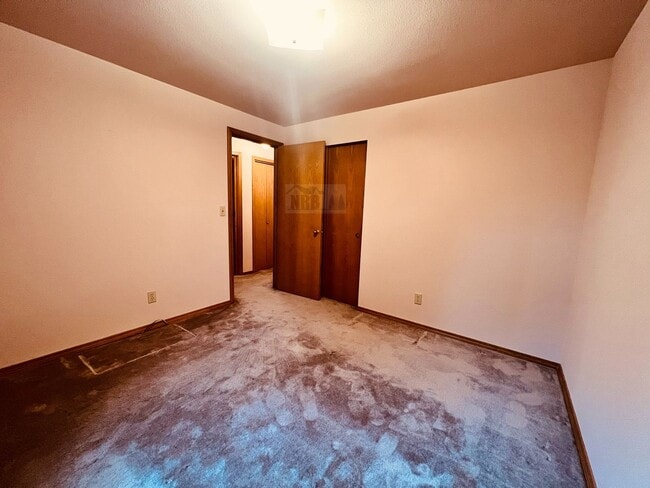 Building Photo - Absolutely Gorgeous Single Family Home located at Olympia!