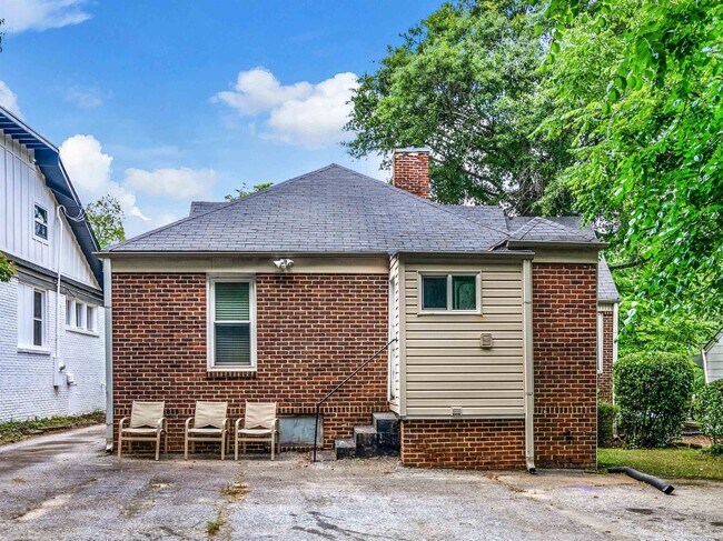 Building Photo - 1724 Virginia Ave