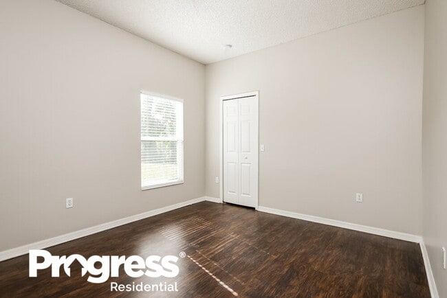 Building Photo - 541 Brighton Ct