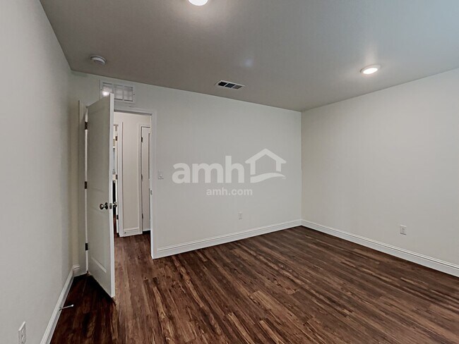Building Photo - 5619 Lighting Hope Court