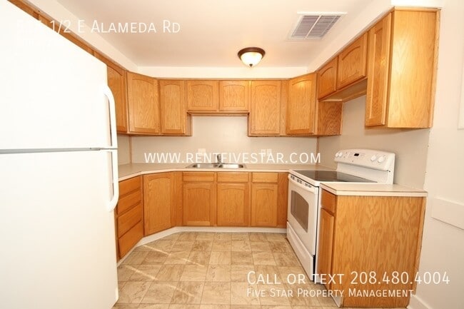 Building Photo - 515 1/2 E Alameda Rd-