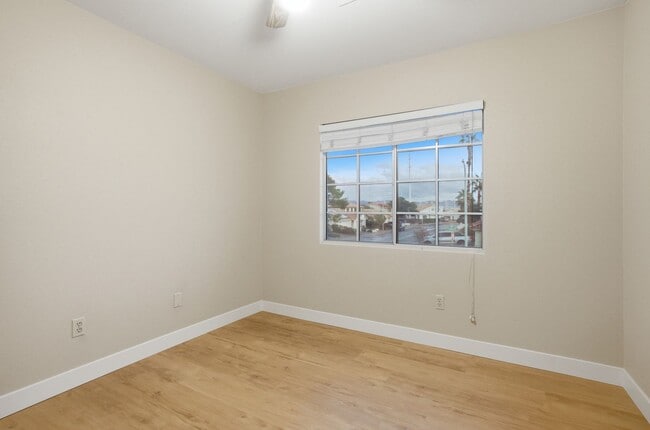 Building Photo - Beautiful 4 Bedroom Home with a Pool in Whitney Ranch!