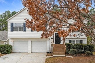 Building Photo - 335 Shadowbrooke Cir SW