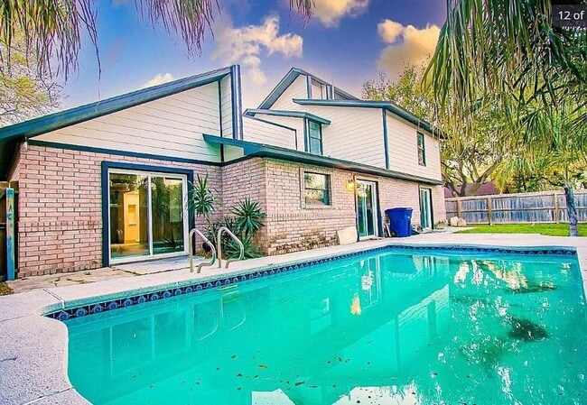 Building Photo - Spacious 3BR House in McAllen