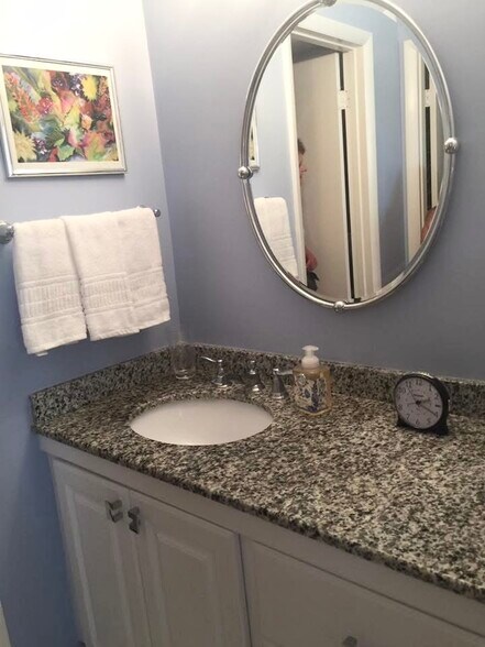 Bathroom 1 - 1239 Hillsboro Mile