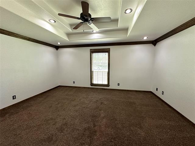 Building Photo - 823 Madrid Dr