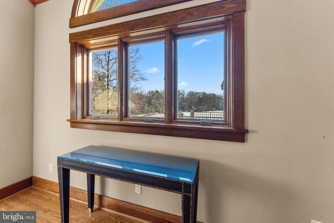 Building Photo - 3535 Meadow Rd