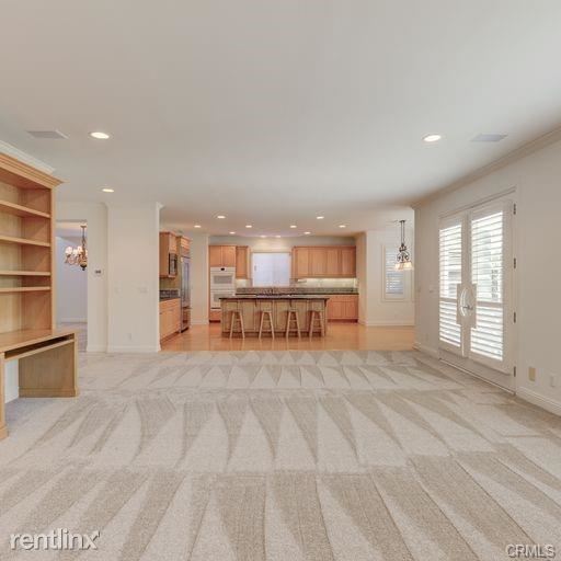 Building Photo - 4 br, 4 bath House - 1200 Manzanita Ln