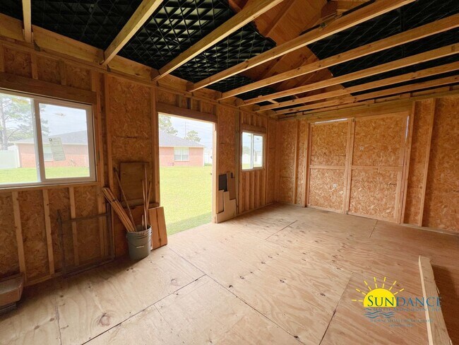Building Photo - 2130 Pepper Dr