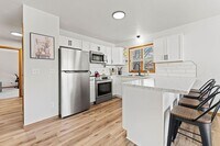 Building Photo - 1771 Alexandra Ct