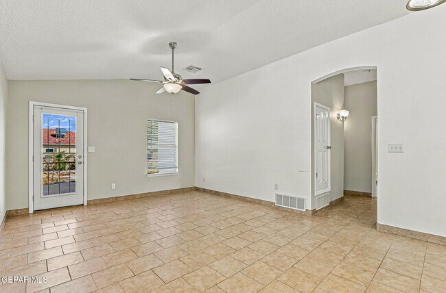Building Photo - 2724 Granite Rock Pl