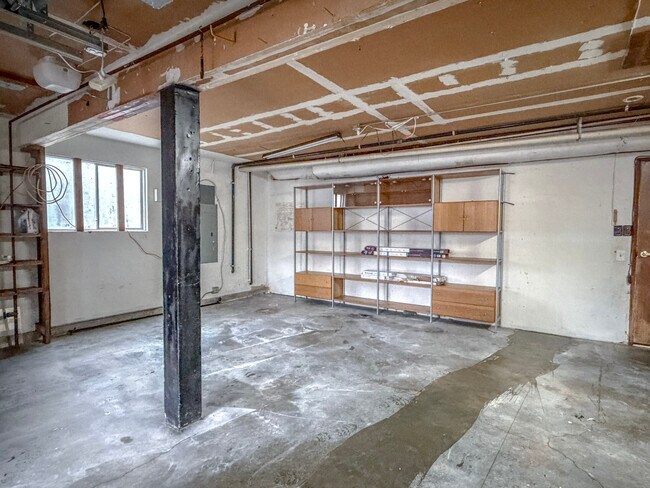 Building Photo - 17127 38th Ave W