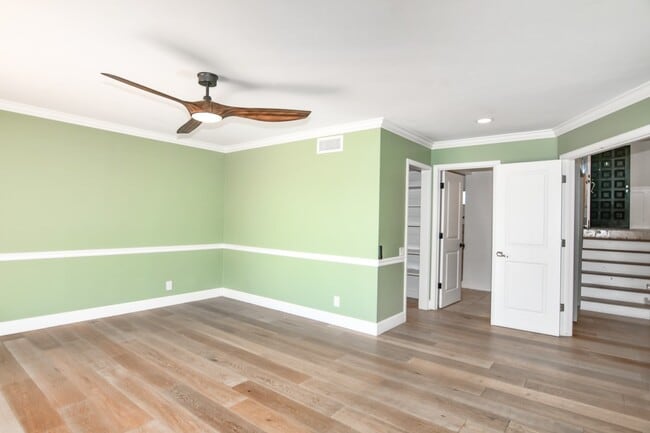 Building Photo - 7 Sandbar Dr