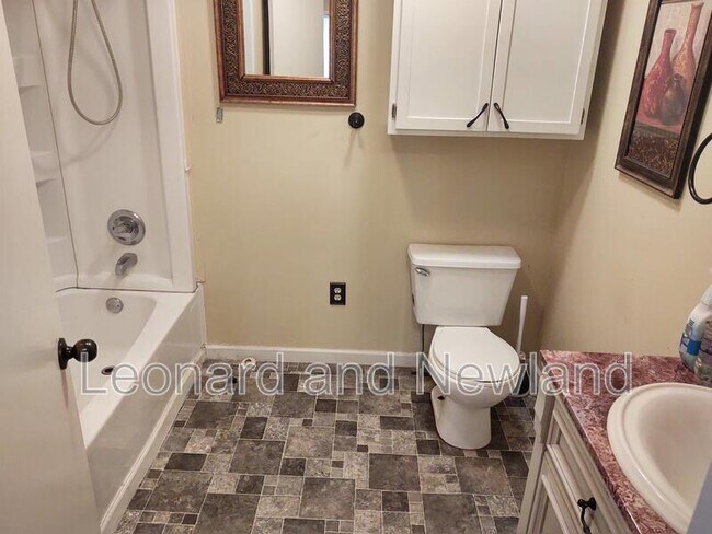 Building Photo - 17372 Leatherwood Rd