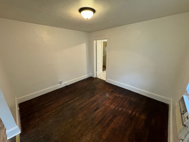 Building Photo - 2/1 House in North Rome- $850