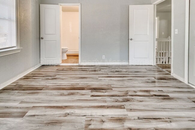 Building Photo - 820 NE 81st St