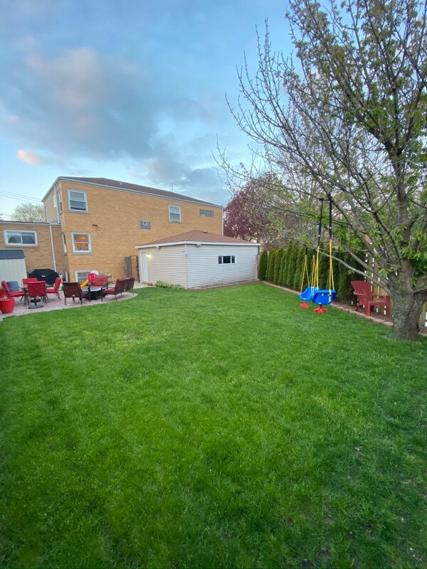 Building Photo - 6052 W Miami Ave