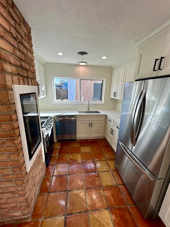 Building Photo - 6275 Westgate Dr