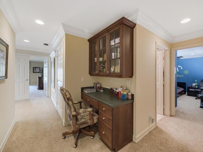 Building Photo - 8859 Hidden Acres Dr