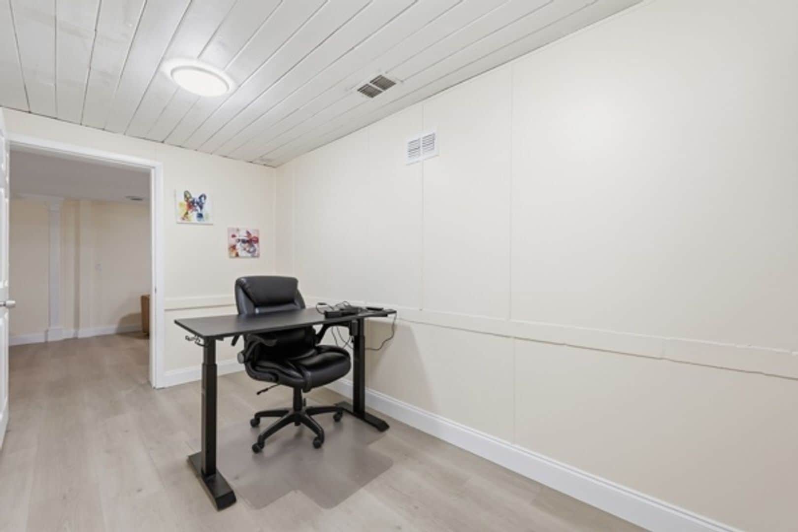 Building Photo - 9565 Carbondale Dr W