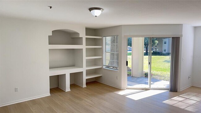 Building Photo - 7350 Westpointe Blvd