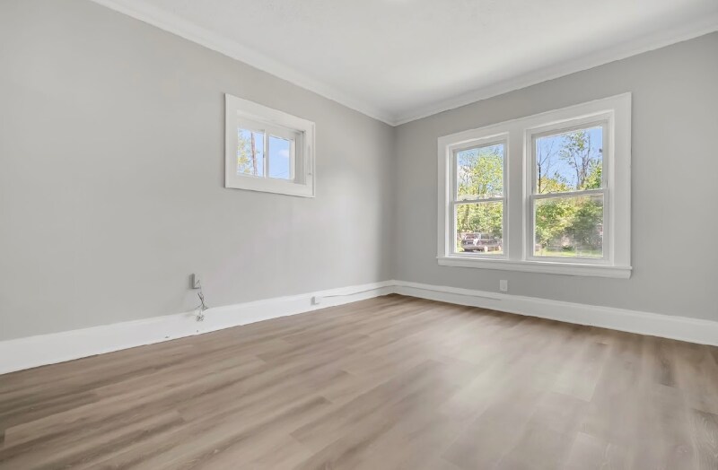 Building Photo - 3690 E 139th St
