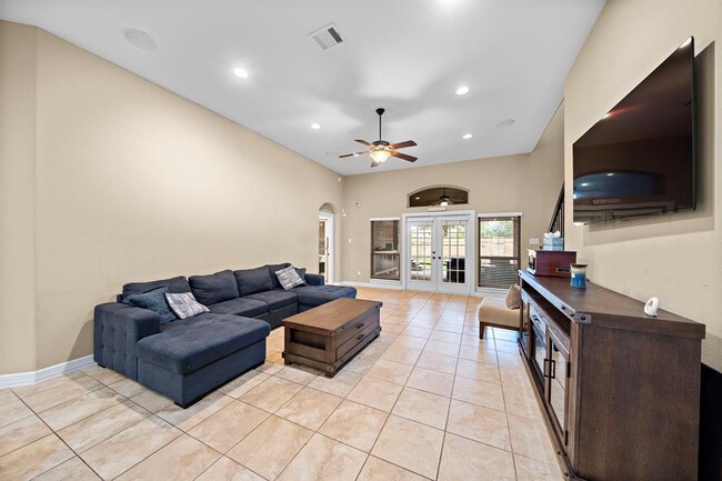 Building Photo - 4711 Salinas Ln
