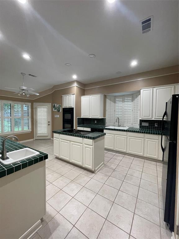 Building Photo - 12810 Apple Forest Trail