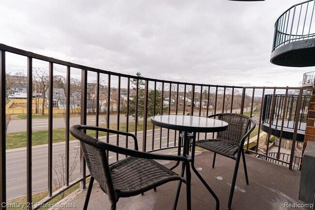 Building Photo - 35300 Woodward Ave