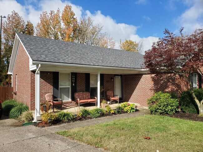 Building Photo - Beautiful Brick Ranch Home  Located in Spring Falls Neighborhood