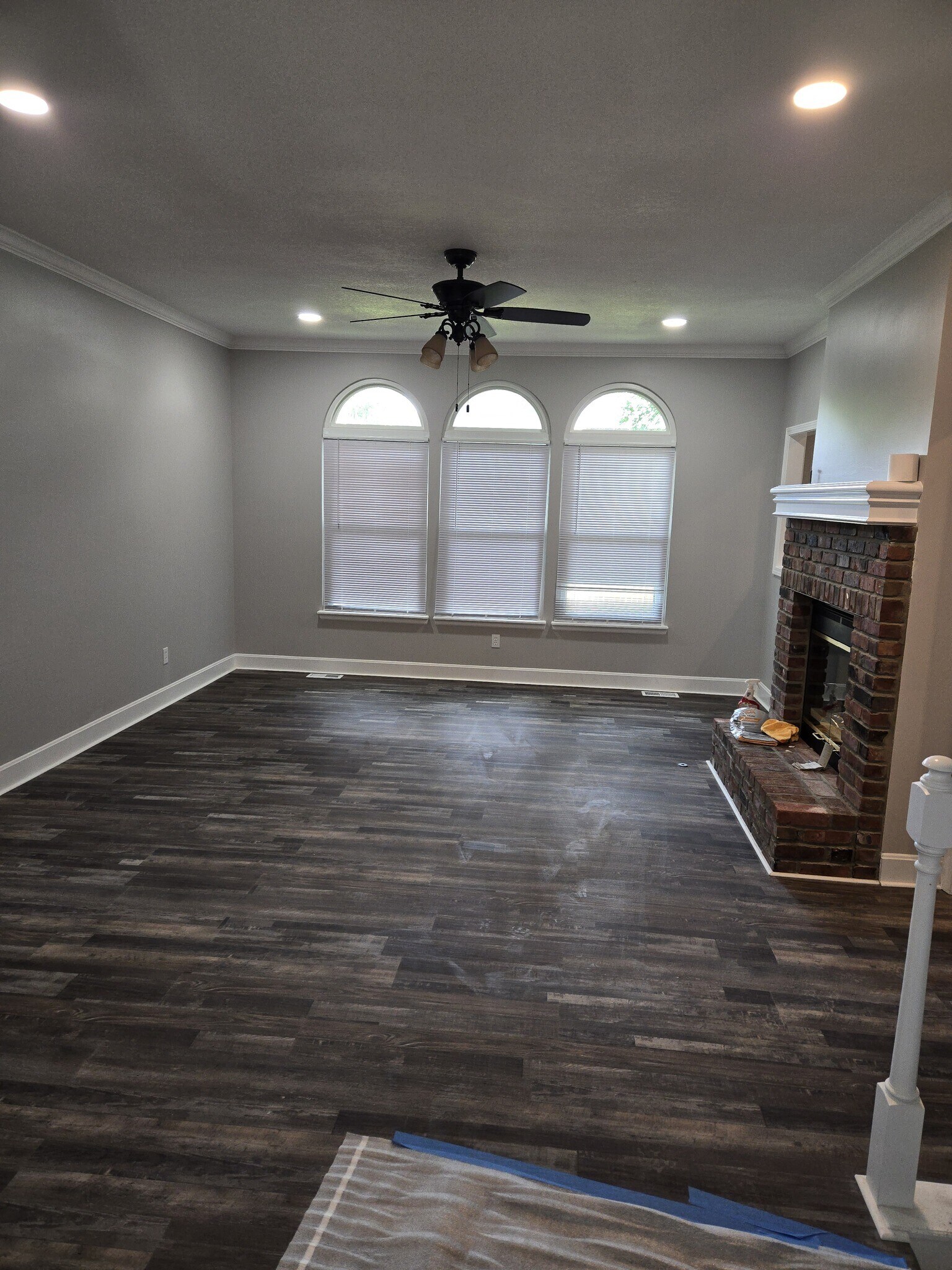 Building Photo - 401 Kimberly Dr