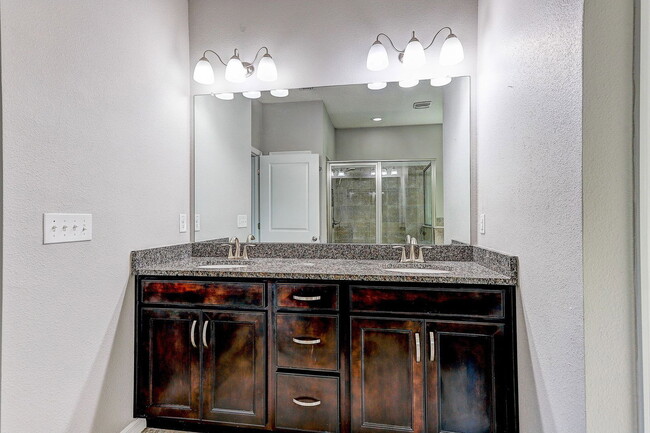 Building Photo - 32848 Sand Creek Dr