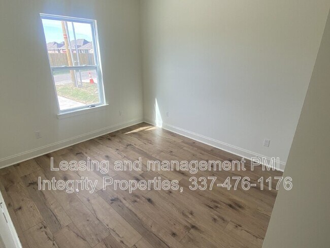 Building Photo - 8550 Cat Rd