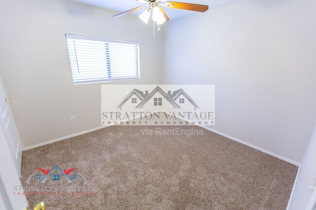 Building Photo - 15792 W Port Au Prince Ln