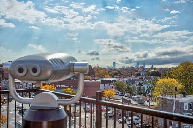 Building Photo - 87 Medford St